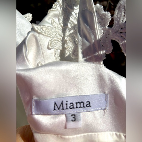 NWOT MIAMAs3T amazing white dress Great for flower girl-angel costume-formal pic - Picture 3 of 4